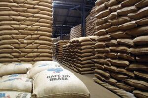 De janeiro a novembro Minas Gerais exportou 24,9 milhões de sacas de café. (Foto: Coopercam)