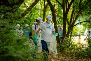 Mais de 500 kg de lixo foram recolhidos pelos voluntários. (Foto: Wagner Araújo/ Divulgação Furnas)