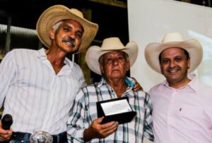 Troféu Zé Capitão valoriza o trabalho de pessoas ligadas ao agronegócio. (Foto: Organização)